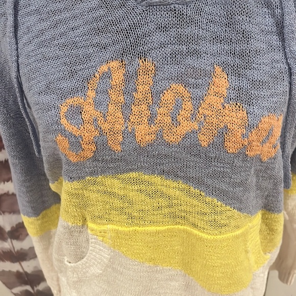 Lou & Grey Aloha pullover - Picture 3 of 8